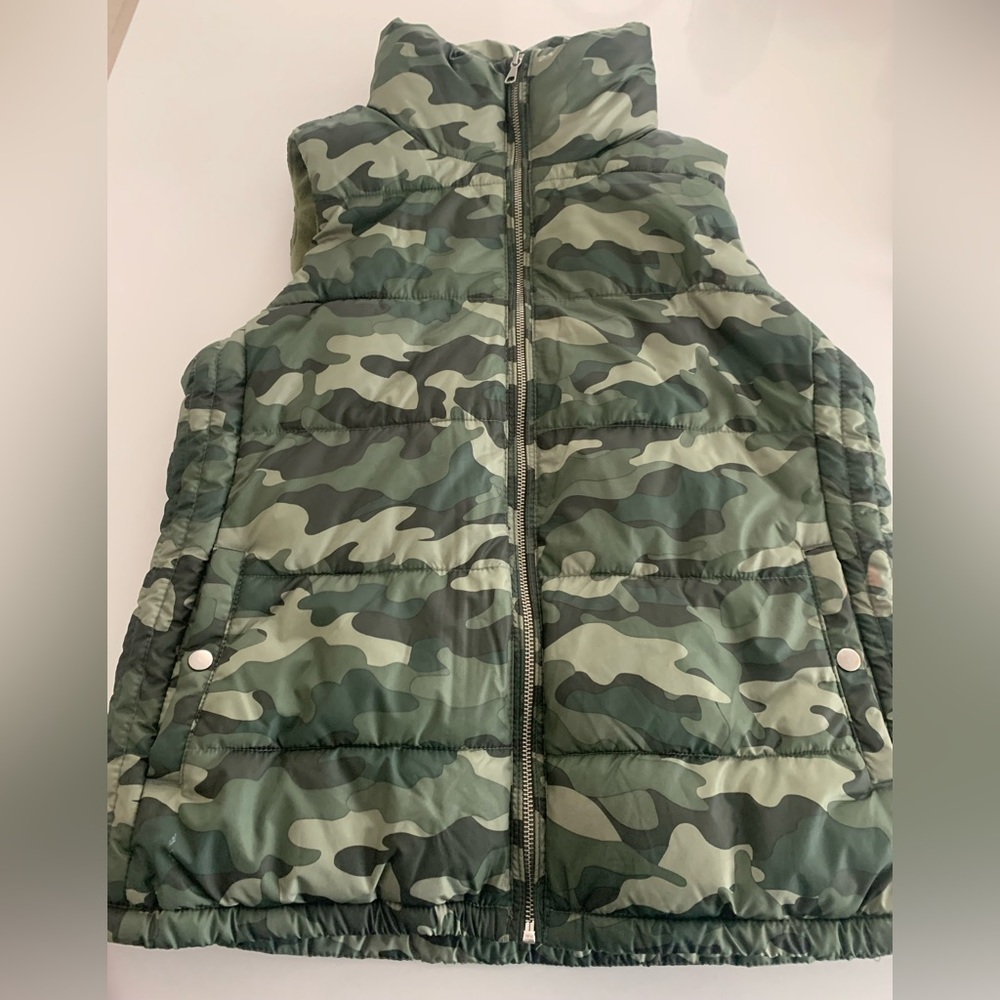 Women’s size M Camouflage Vest